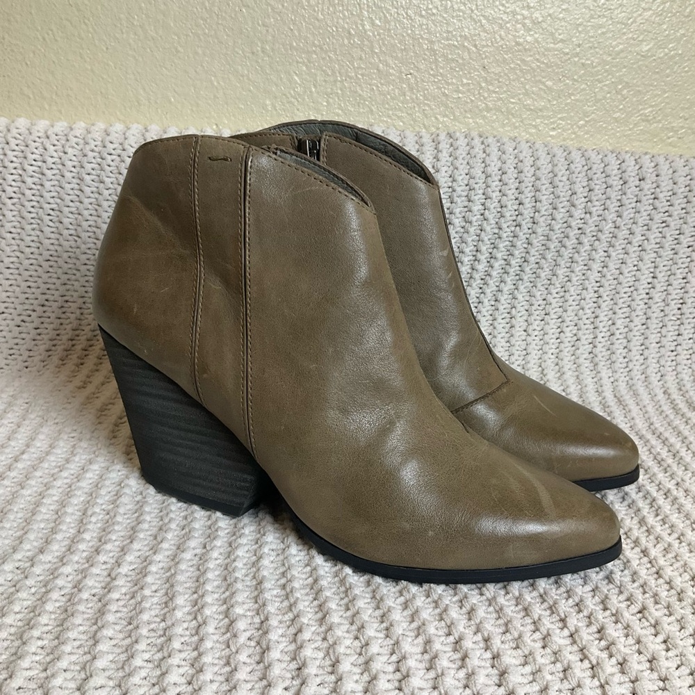 Eileen Fisher Trail Distressed Western Booties SIZE 9 NEW
